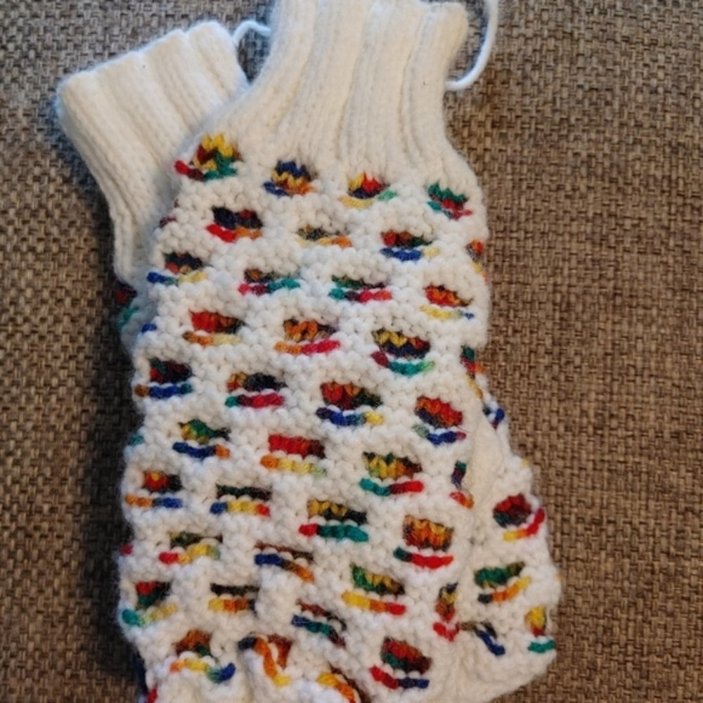 Unisex knit mittens